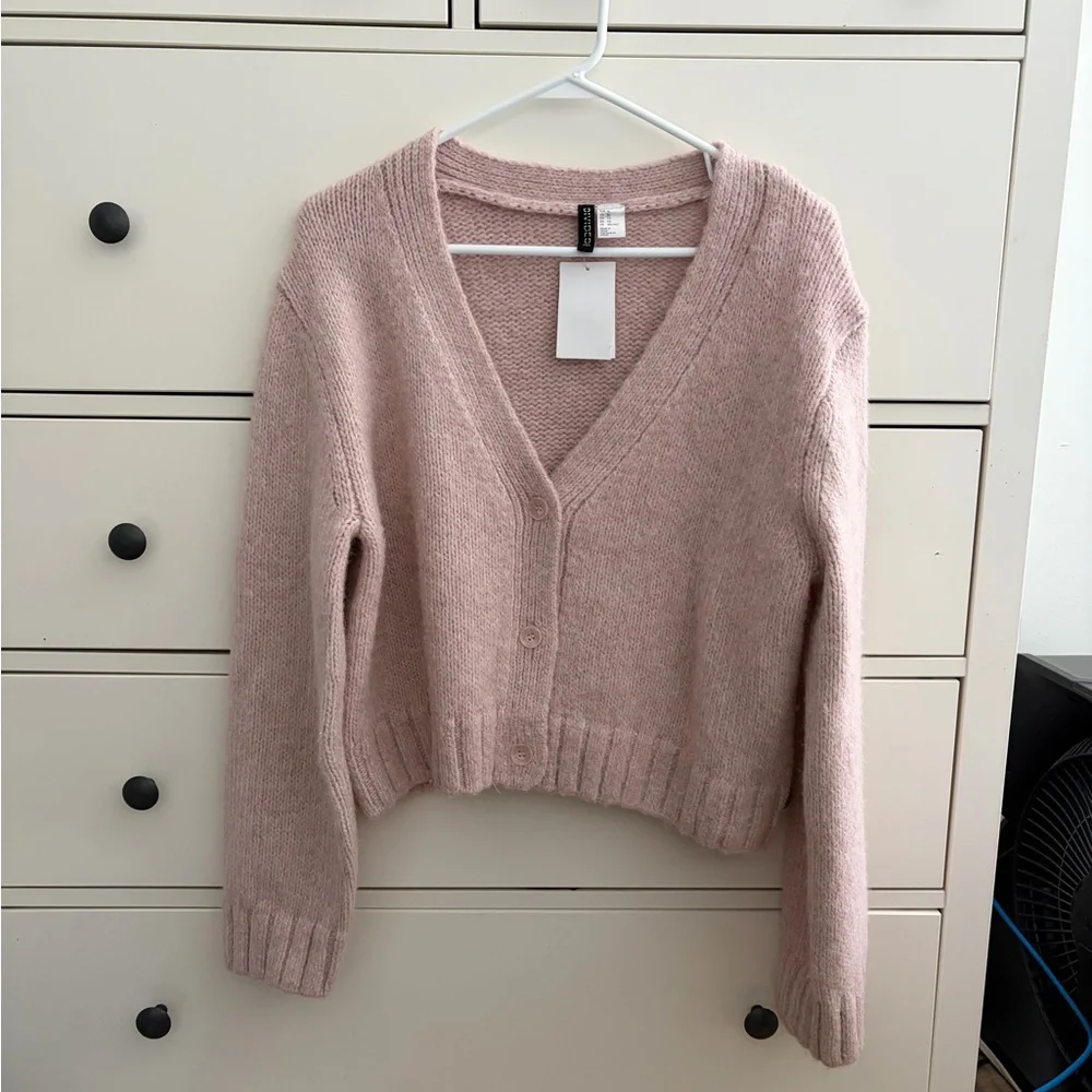 H&M Divided v-neck cardigan pink size XL NWT